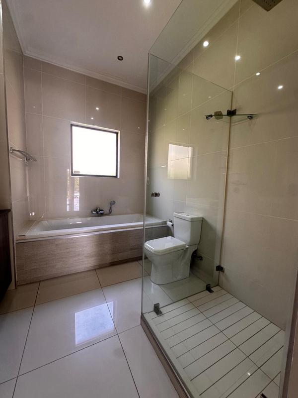 To Let 2 Bedroom Property for Rent in Bryanston Gauteng