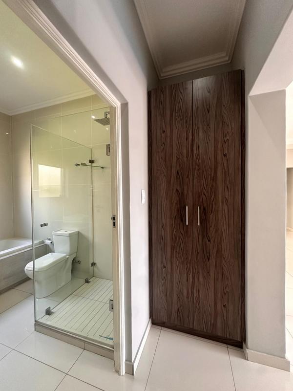 To Let 2 Bedroom Property for Rent in Bryanston Gauteng