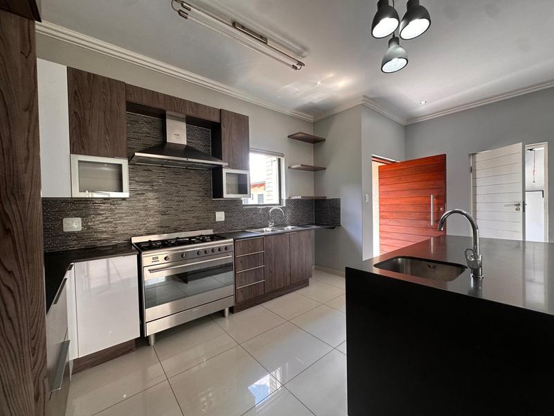 To Let 2 Bedroom Property for Rent in Bryanston Gauteng