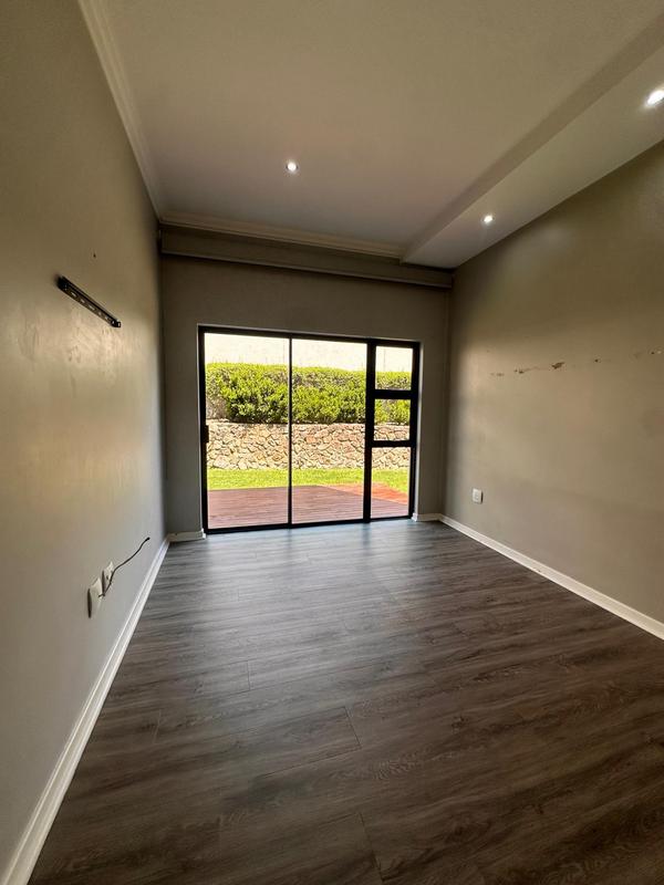 To Let 2 Bedroom Property for Rent in Bryanston Gauteng