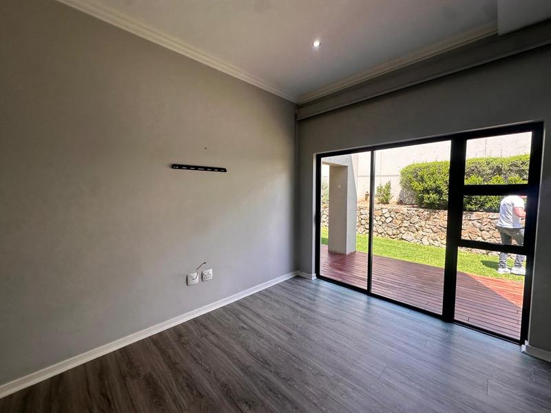 To Let 2 Bedroom Property for Rent in Bryanston Gauteng