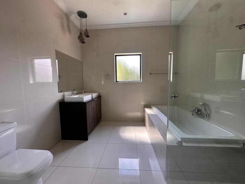 To Let 2 Bedroom Property for Rent in Bryanston Gauteng