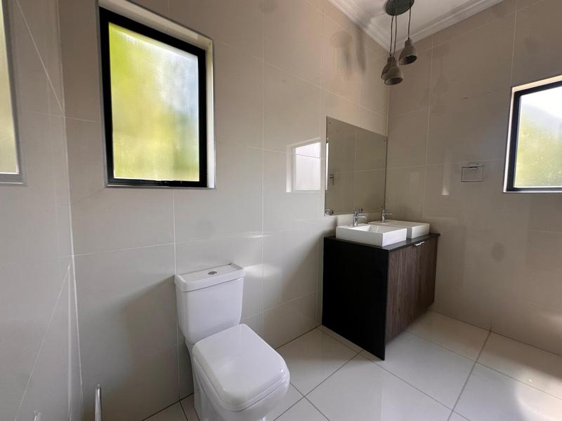 To Let 2 Bedroom Property for Rent in Bryanston Gauteng