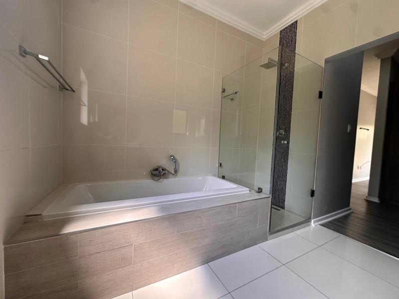 To Let 2 Bedroom Property for Rent in Bryanston Gauteng