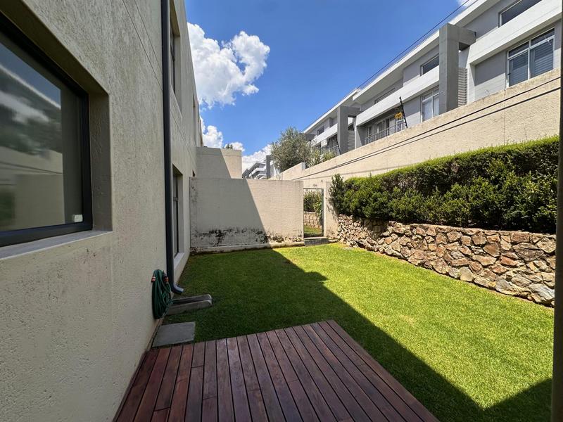 To Let 2 Bedroom Property for Rent in Bryanston Gauteng