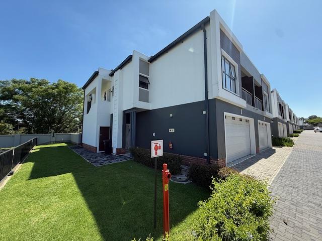 To Let 4 Bedroom Property for Rent in Morningside Gauteng