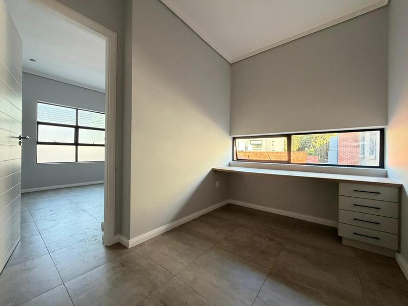 To Let 3 Bedroom Property for Rent in Hazelwood Gauteng