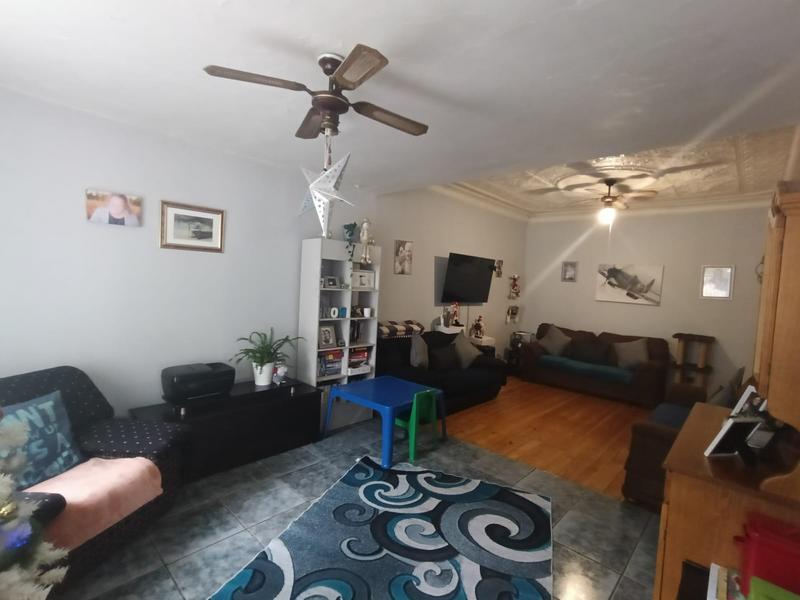 To Let 4 Bedroom Property for Rent in Selection Park Gauteng