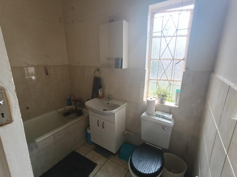 To Let 4 Bedroom Property for Rent in Selection Park Gauteng