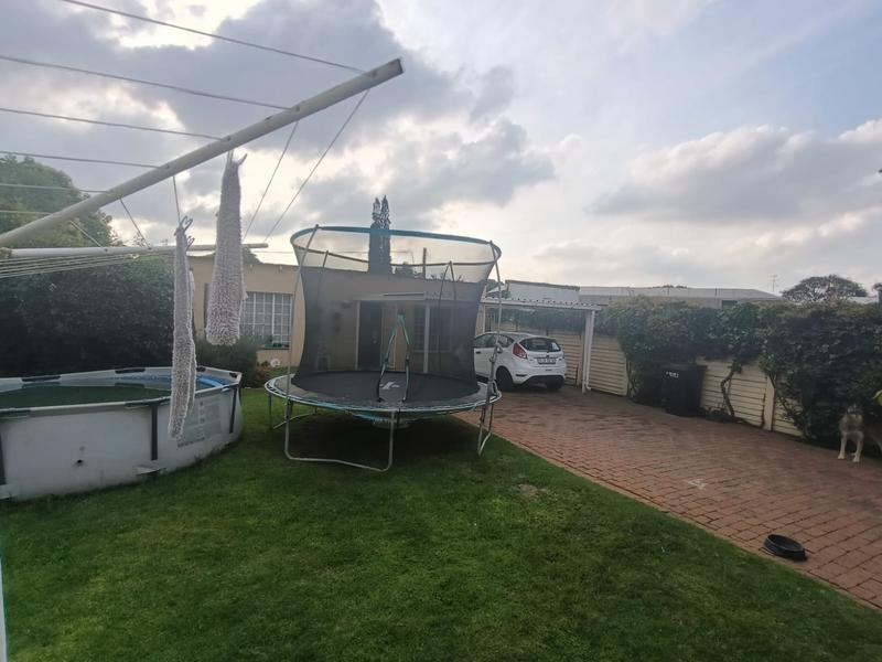 To Let 4 Bedroom Property for Rent in Selection Park Gauteng