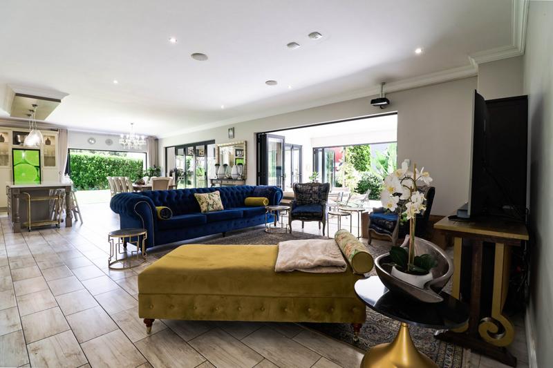 To Let 5 Bedroom Property for Rent in Copperleaf Estate Gauteng