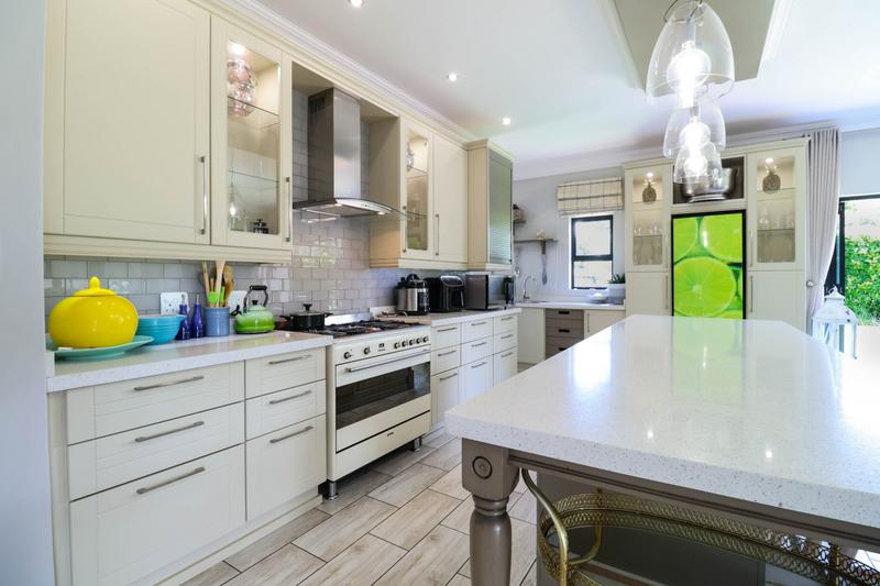 To Let 5 Bedroom Property for Rent in Copperleaf Estate Gauteng