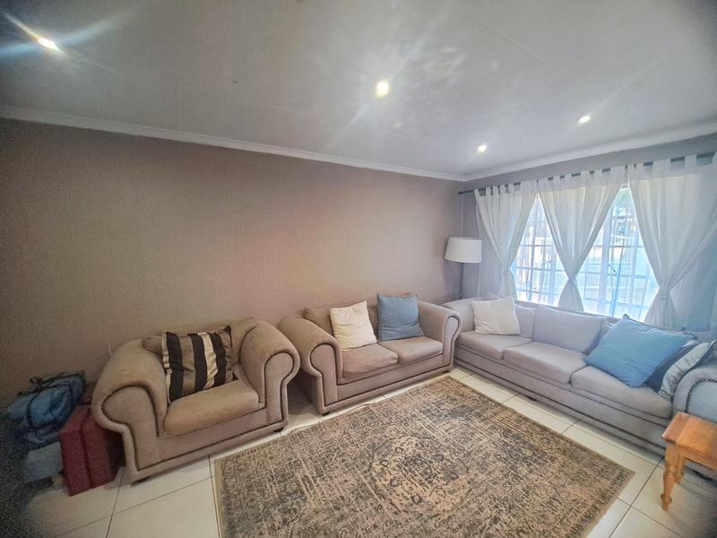 To Let 4 Bedroom Property for Rent in Heuweloord Gauteng