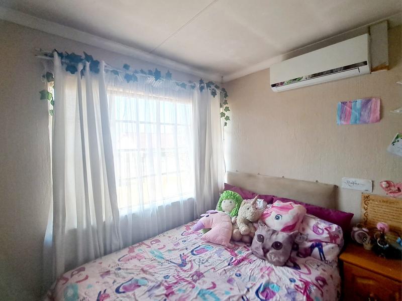 To Let 4 Bedroom Property for Rent in Heuweloord Gauteng