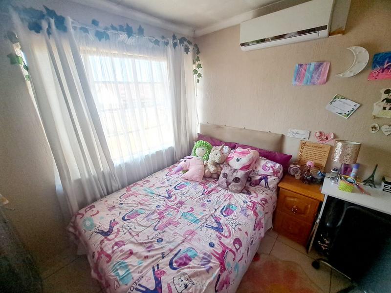 To Let 4 Bedroom Property for Rent in Heuweloord Gauteng