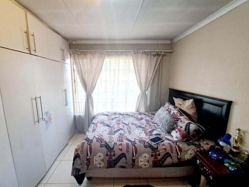 To Let 4 Bedroom Property for Rent in Heuweloord Gauteng