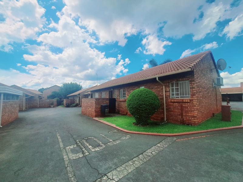 3 Bedroom Property for Sale in Wierda Park Gauteng