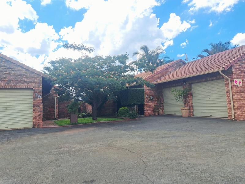 3 Bedroom Property for Sale in Wierda Park Gauteng