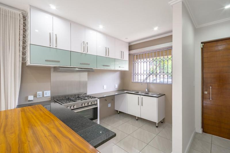 To Let 3 Bedroom Property for Rent in Bryanston Gauteng