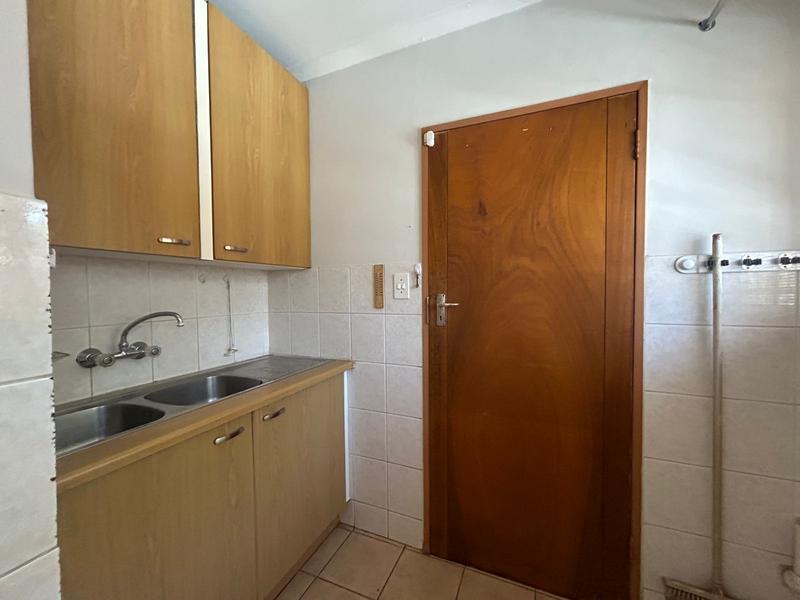 To Let 2 Bedroom Property for Rent in Die Hoewes Gauteng