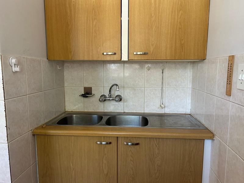 To Let 2 Bedroom Property for Rent in Die Hoewes Gauteng