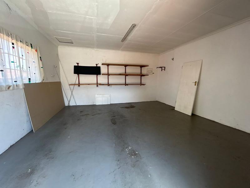 To Let 2 Bedroom Property for Rent in Die Hoewes Gauteng