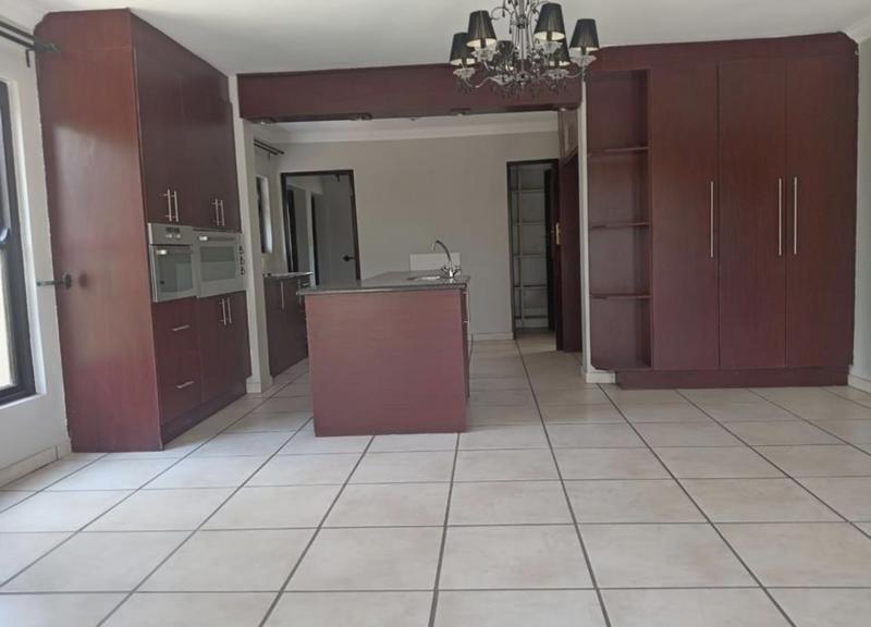 6 Bedroom Property for Sale in Kyalami Estates Gauteng