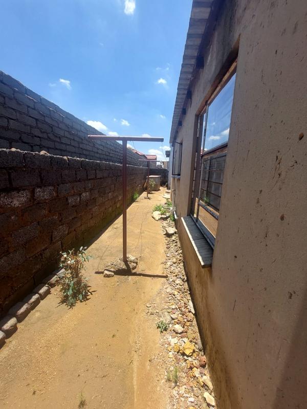 3 Bedroom Property for Sale in Mohlakeng Gauteng