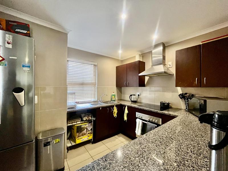 To Let 2 Bedroom Property for Rent in Melrose North Gauteng