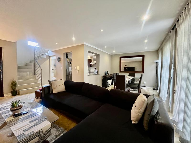 To Let 2 Bedroom Property for Rent in Melrose North Gauteng