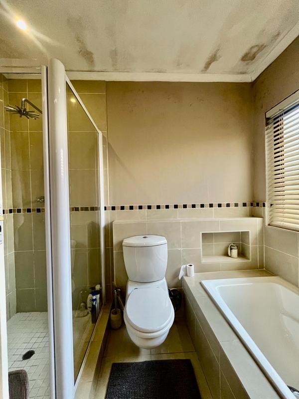 To Let 2 Bedroom Property for Rent in Melrose North Gauteng