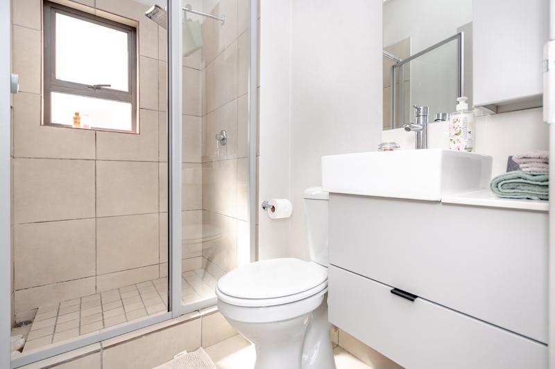 To Let 2 Bedroom Property for Rent in Broadacres Gauteng