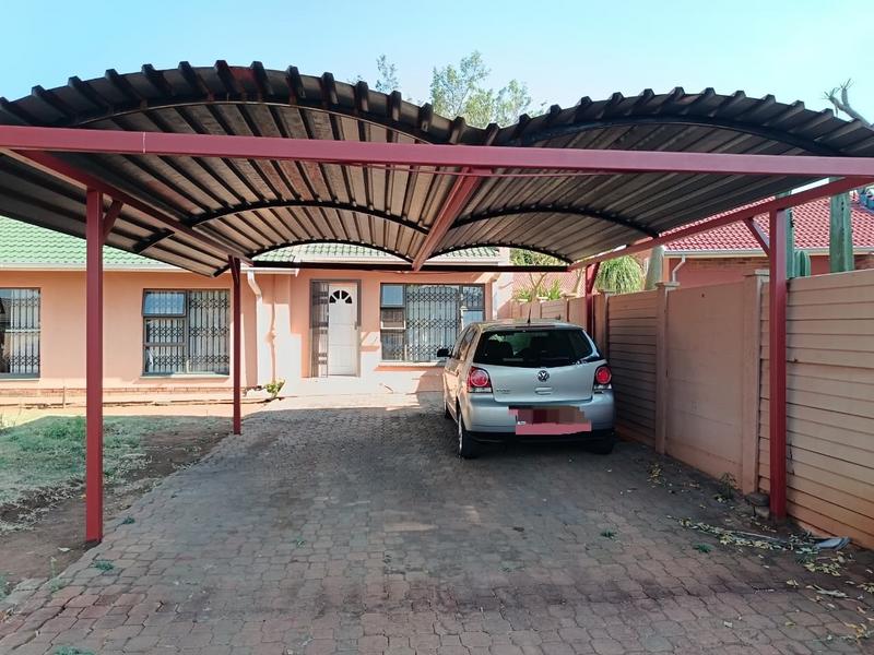 To Let 0 Bedroom Property for Rent in Montana Tuine Gauteng