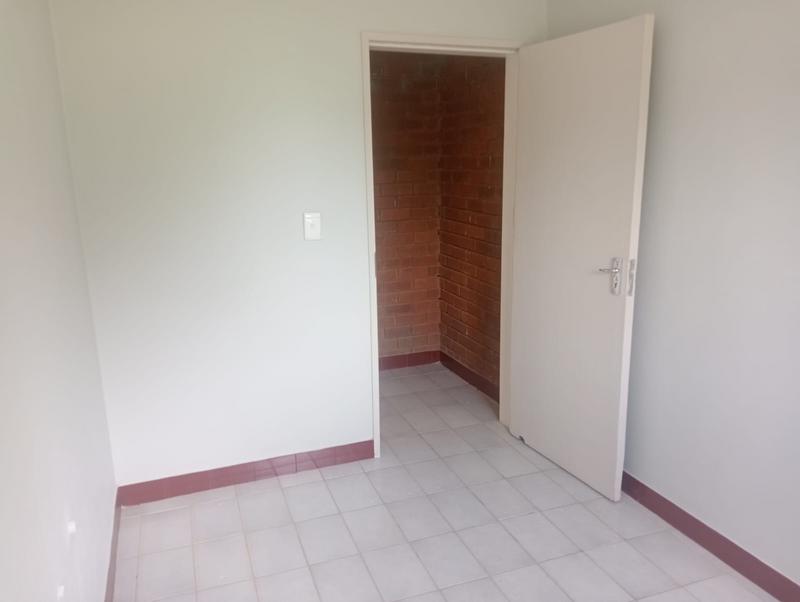 To Let 4 Bedroom Property for Rent in Kameeldrift West Gauteng