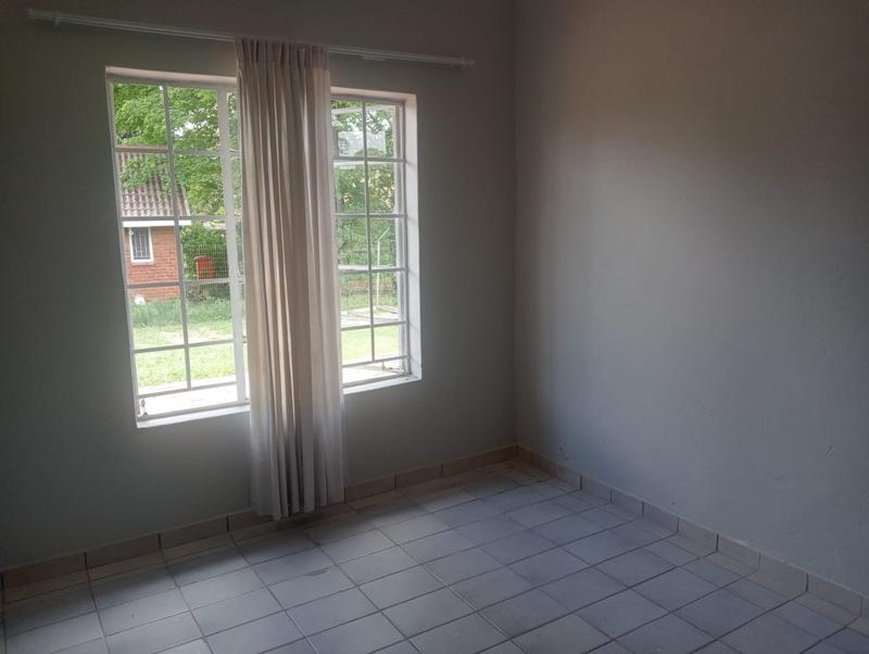 To Let 4 Bedroom Property for Rent in Kameeldrift West Gauteng