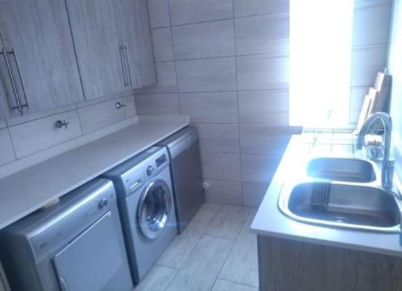 4 Bedroom Property for Sale in Kenleaf Gauteng