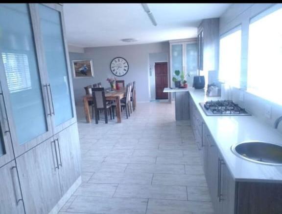 4 Bedroom Property for Sale in Kenleaf Gauteng