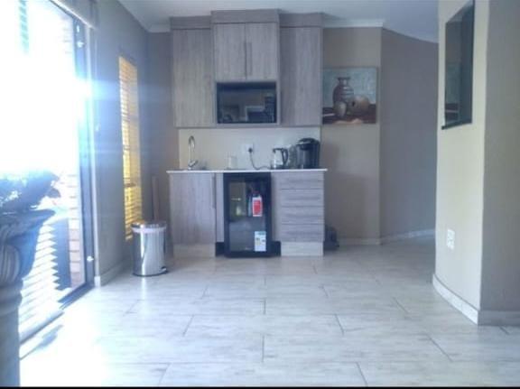 4 Bedroom Property for Sale in Kenleaf Gauteng