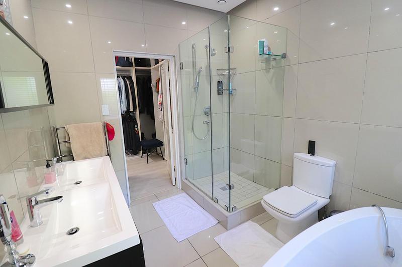 To Let 3 Bedroom Property for Rent in Dainfern Golf Estate Gauteng