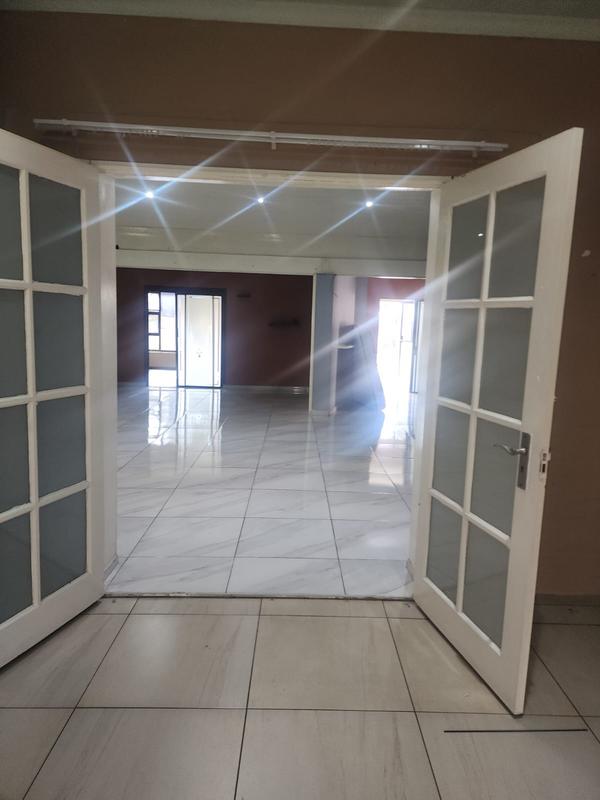 To Let 4 Bedroom Property for Rent in Bramley Gauteng