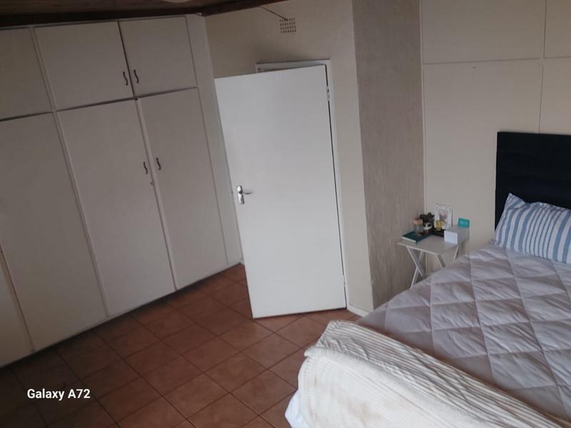 2 Bedroom Property for Sale in Windsor Gauteng