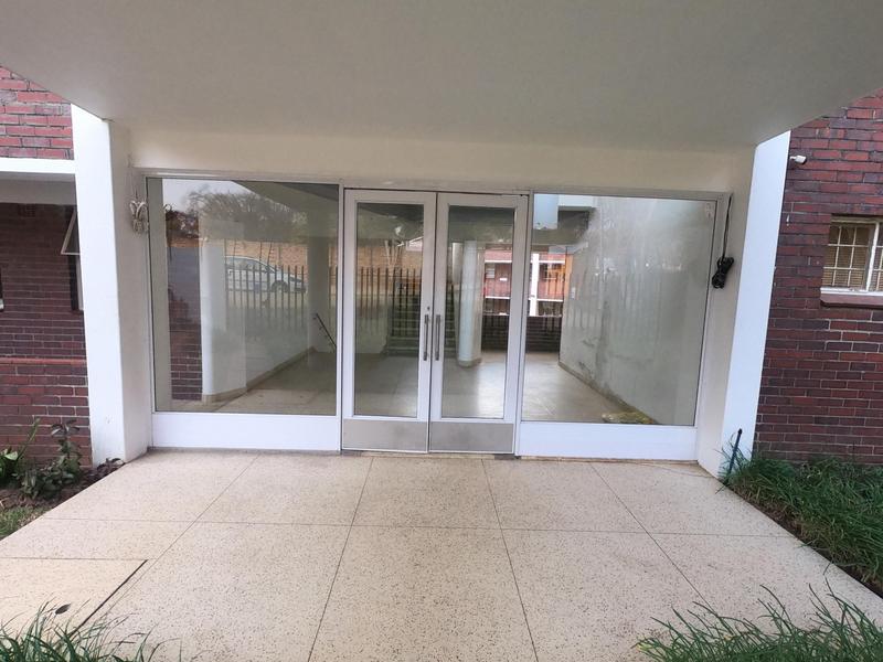 To Let 1 Bedroom Property for Rent in Waverley Gauteng