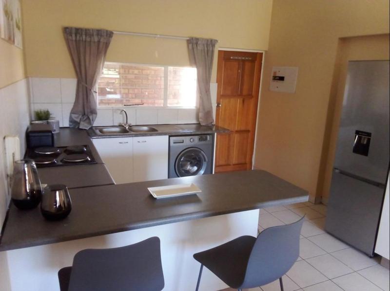 To Let 2 Bedroom Property for Rent in Liefde en Vrede Gauteng