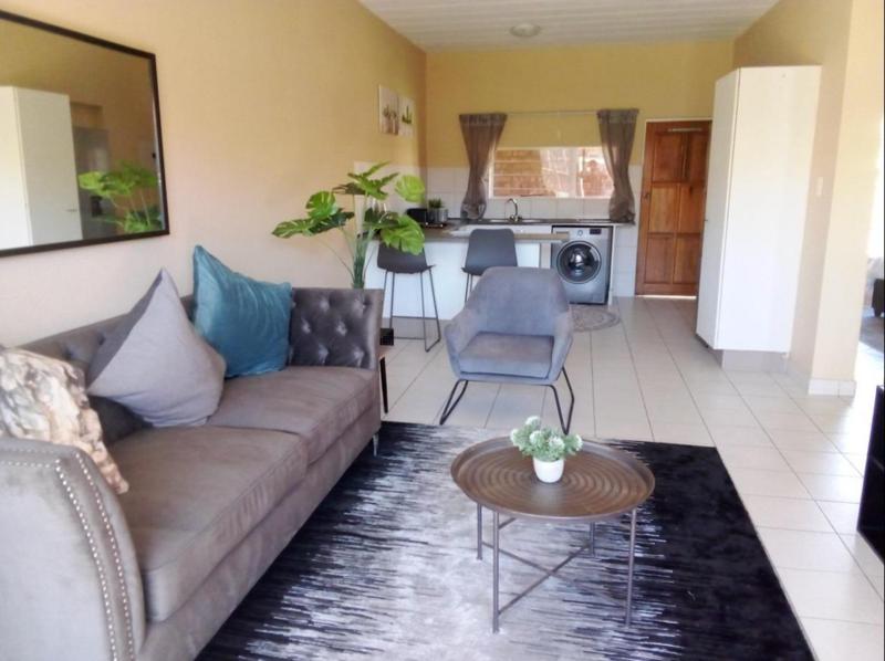 To Let 2 Bedroom Property for Rent in Liefde en Vrede Gauteng