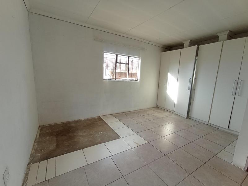 To Let 1 Bedroom Property for Rent in Cosmo City Gauteng