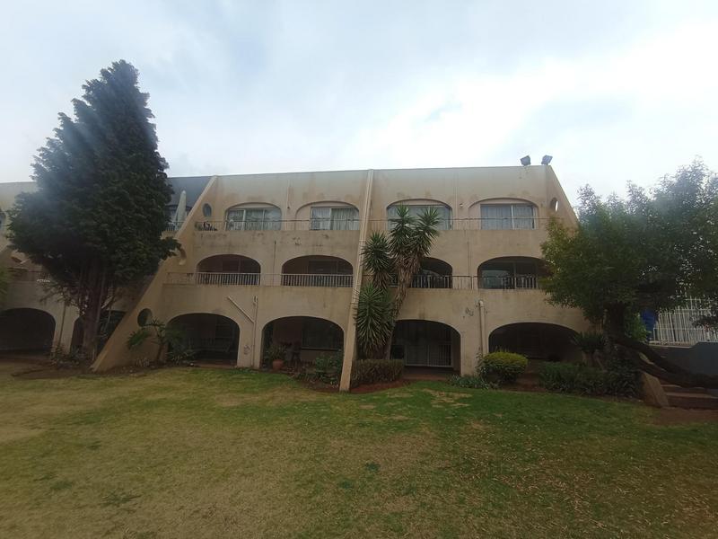2 Bedroom Property for Sale in Florida Gauteng