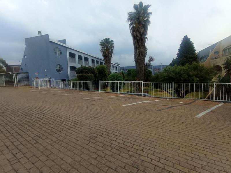 2 Bedroom Property for Sale in Florida Gauteng