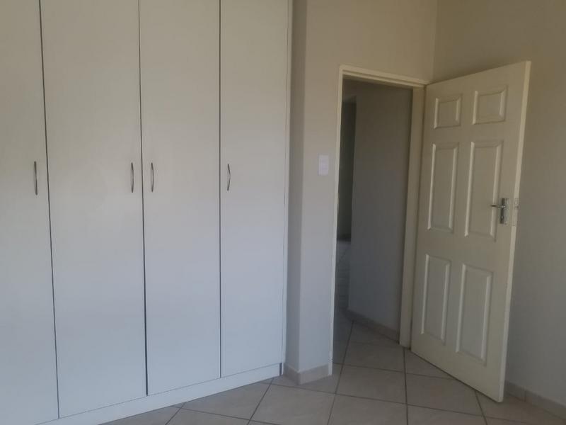 2 Bedroom Property for Sale in Witpoortjie Gauteng