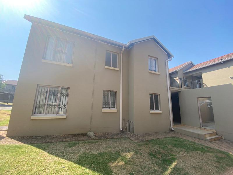 2 Bedroom Property for Sale in Willowbrook Gauteng