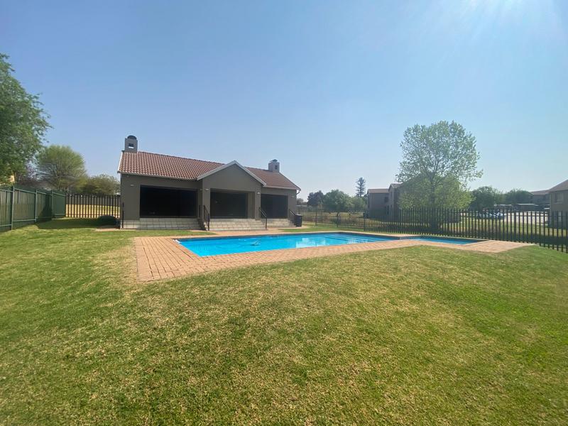 2 Bedroom Property for Sale in Willowbrook Gauteng